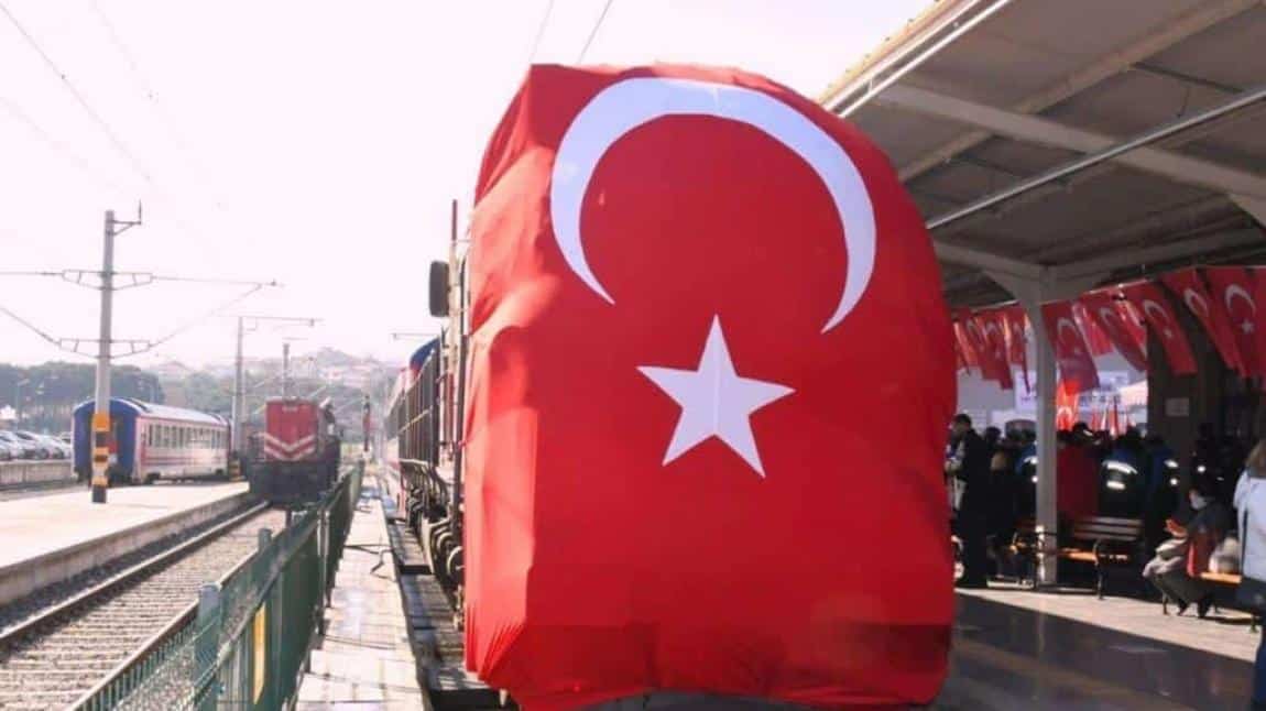 Gazi Mustafa Kemal Atatürk'ün Balıkesir'e ilk gelişinin 101'inci yıl dönümü törenle kutlandı.